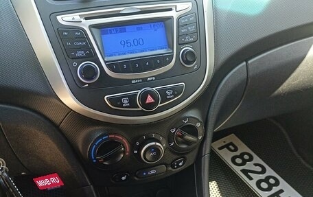 Hyundai Solaris II рестайлинг, 2013 год, 950 000 рублей, 20 фотография