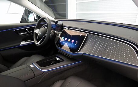 Mercedes-Benz E-Класс, 2024 год, 7 890 000 рублей, 5 фотография
