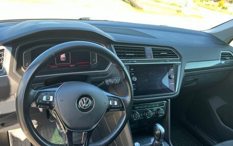 Volkswagen Tiguan II, 2019 год, 3 600 000 рублей, 19 фотография