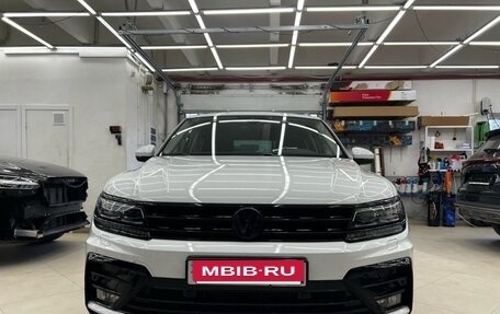 Volkswagen Tiguan II, 2019 год, 3 600 000 рублей, 31 фотография