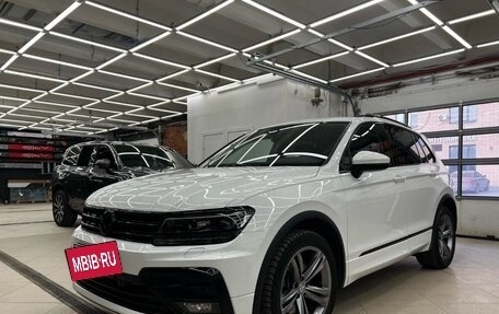 Volkswagen Tiguan II, 2019 год, 3 600 000 рублей, 32 фотография