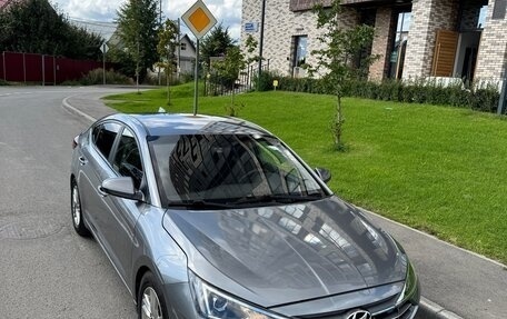 Hyundai Elantra VI рестайлинг, 2018 год, 1 200 000 рублей, 2 фотография