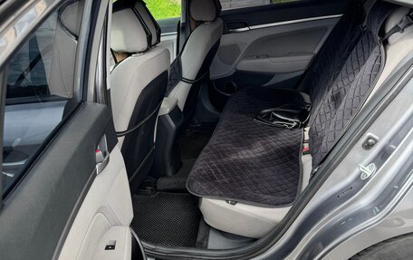 Hyundai Elantra VI рестайлинг, 2018 год, 1 200 000 рублей, 17 фотография