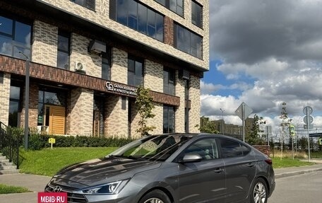 Hyundai Elantra VI рестайлинг, 2018 год, 1 200 000 рублей, 8 фотография