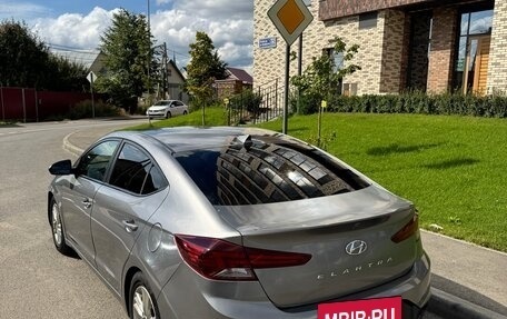 Hyundai Elantra VI рестайлинг, 2018 год, 1 200 000 рублей, 4 фотография
