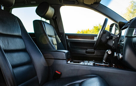 Volkswagen Touareg III, 2007 год, 1 099 000 рублей, 12 фотография