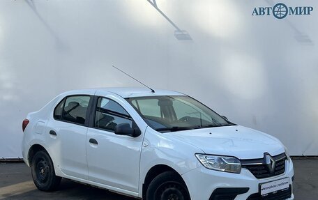 Renault Logan II, 2018 год, 690 000 рублей, 3 фотография