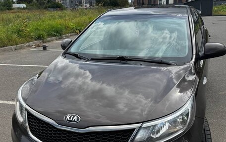 KIA Rio III рестайлинг, 2016 год, 860 000 рублей, 3 фотография