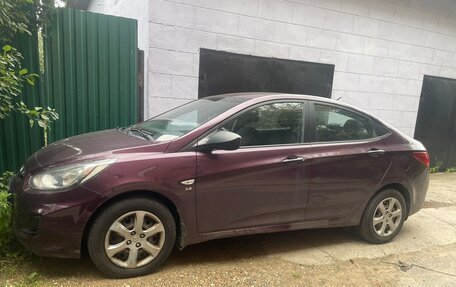 Hyundai Solaris II рестайлинг, 2014 год, 900 000 рублей, 5 фотография