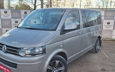 Volkswagen Caravelle T5, 2012 год, 2 149 000 рублей, 1 фотография