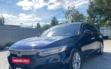 Honda Accord IX рестайлинг, 2020 год, 2 400 000 рублей, 1 фотография