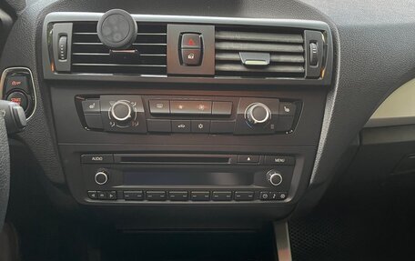 BMW 1 серия, 2011 год, 1 050 000 рублей, 13 фотография