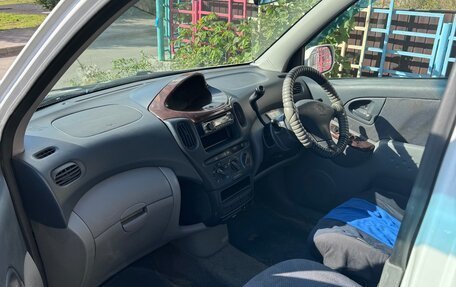 Toyota FunCargo, 2000 год, 450 000 рублей, 11 фотография