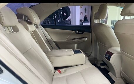 Toyota Camry, 2012 год, 1 400 000 рублей, 8 фотография