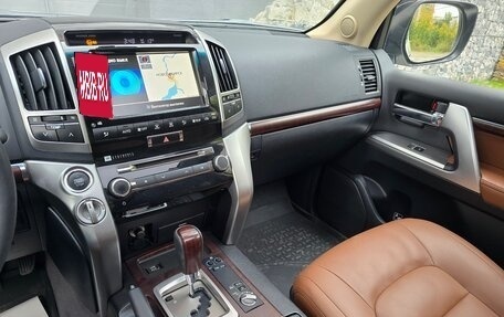 Toyota Land Cruiser 200, 2015 год, 4 900 000 рублей, 13 фотография