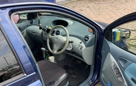 Toyota Vitz, 2000 год, 270 000 рублей, 21 фотография
