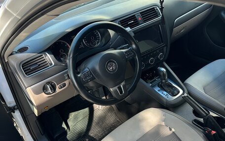 Volkswagen Jetta VI, 2013 год, 820 000 рублей, 5 фотография