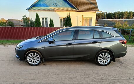 Opel Astra K, 2018 год, 1 600 000 рублей, 7 фотография