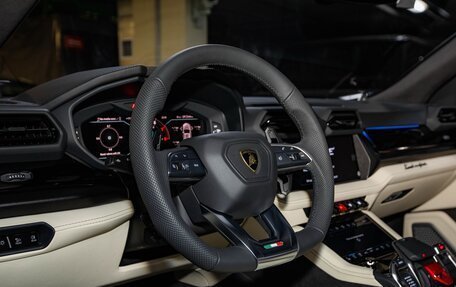 Lamborghini Urus I, 2025 год, 40 000 000 рублей, 14 фотография