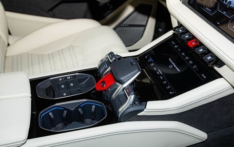 Lamborghini Urus I, 2025 год, 40 000 000 рублей, 18 фотография