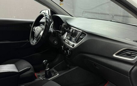 Hyundai Solaris II рестайлинг, 2017 год, 759 777 рублей, 7 фотография