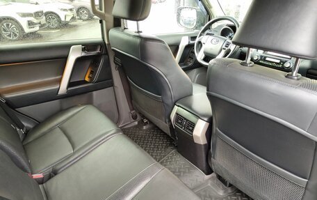 Toyota Land Cruiser Prado 150 рестайлинг 2, 2012 год, 2 514 000 рублей, 8 фотография