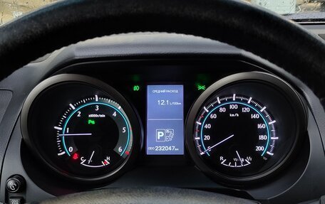 Toyota Land Cruiser Prado 150 рестайлинг 2, 2012 год, 2 514 000 рублей, 19 фотография