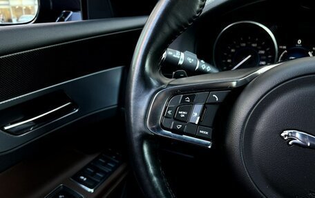 Jaguar XF II, 2017 год, 2 198 000 рублей, 8 фотография