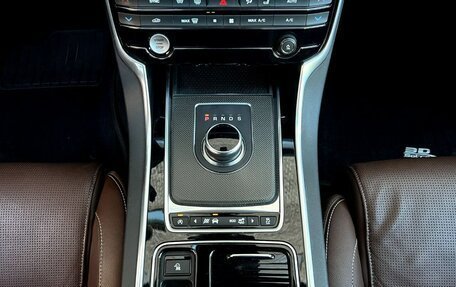 Jaguar XF II, 2017 год, 2 198 000 рублей, 13 фотография
