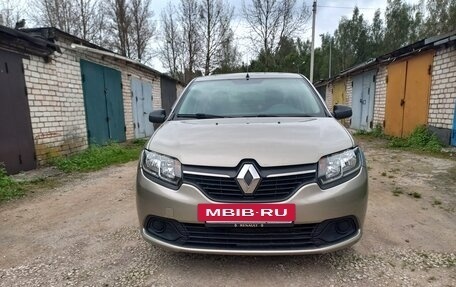 Renault Logan II, 2015 год, 589 000 рублей, 3 фотография