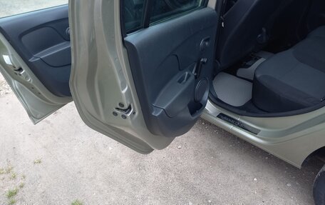 Renault Logan II, 2015 год, 589 000 рублей, 14 фотография