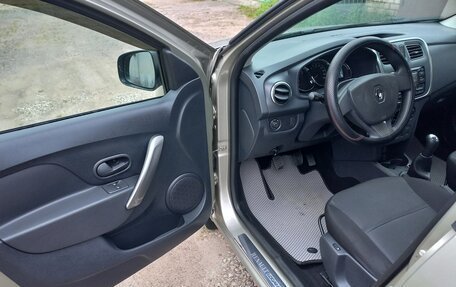 Renault Logan II, 2015 год, 589 000 рублей, 15 фотография