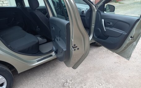 Renault Logan II, 2015 год, 589 000 рублей, 17 фотография