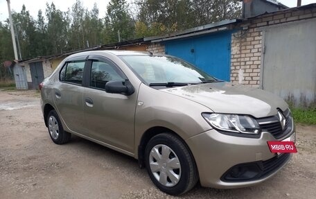 Renault Logan II, 2015 год, 589 000 рублей, 11 фотография