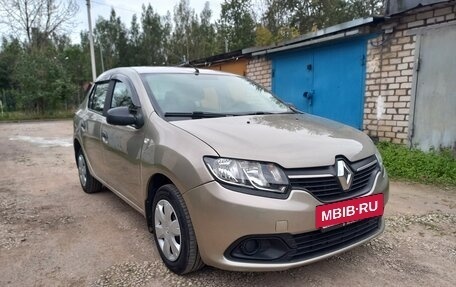 Renault Logan II, 2015 год, 589 000 рублей, 10 фотография