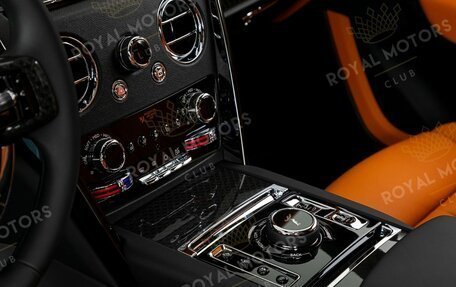 Rolls-Royce Cullinan, 2023 год, 47 900 000 рублей, 10 фотография