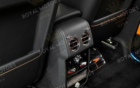 Rolls-Royce Cullinan, 2023 год, 47 900 000 рублей, 17 фотография