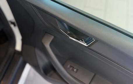 Skoda Rapid II, 2020 год, 1 344 000 рублей, 19 фотография