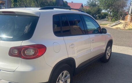 Volkswagen Tiguan I, 2011 год, 970 000 рублей, 4 фотография