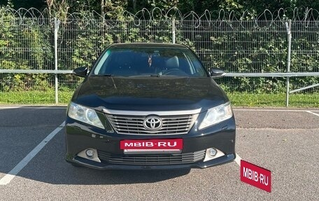 Toyota Camry, 2014 год, 1 350 000 рублей, 2 фотография