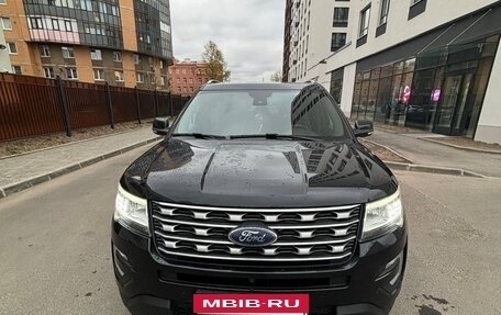Ford Explorer VI, 2017 год, 2 790 000 рублей, 5 фотография