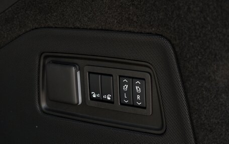 Cadillac Escalade V, 2025 год, 21 790 000 рублей, 8 фотография