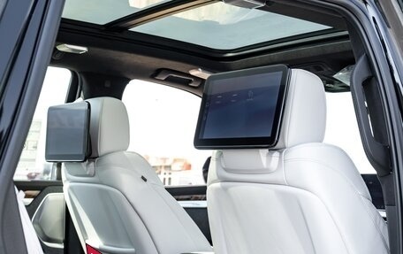 Cadillac Escalade V, 2025 год, 21 790 000 рублей, 26 фотография