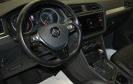 Volkswagen Tiguan II, 2020 год, 2 399 000 рублей, 8 фотография