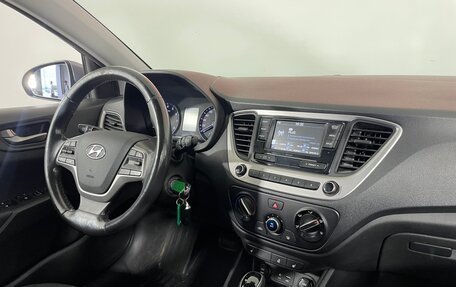 Hyundai Solaris II рестайлинг, 2017 год, 1 027 000 рублей, 12 фотография