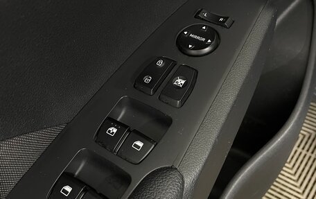 Hyundai Solaris II рестайлинг, 2017 год, 1 027 000 рублей, 17 фотография