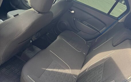 Renault Logan II, 2019 год, 930 000 рублей, 12 фотография