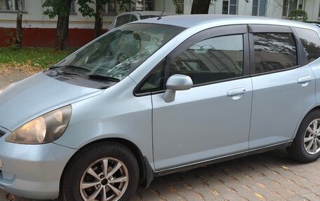 Honda Fit III, 2001 год, 299 000 рублей, 14 фотография