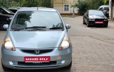 Honda Fit III, 2001 год, 299 000 рублей, 2 фотография