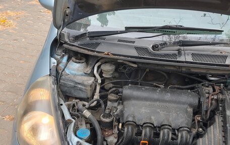 Honda Fit III, 2001 год, 299 000 рублей, 15 фотография